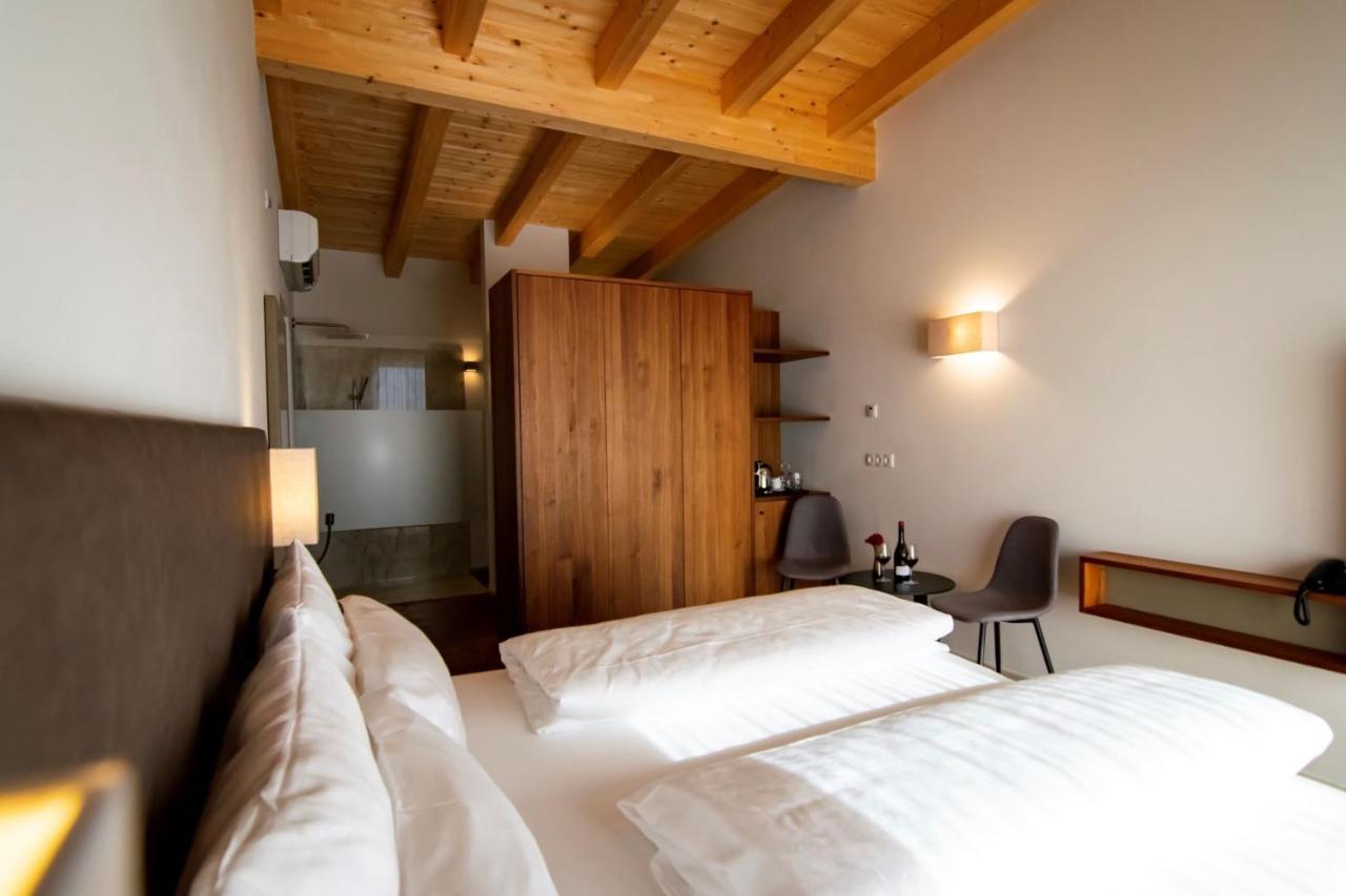 Bruehl Suites&Residence Калдаро Екстериор снимка