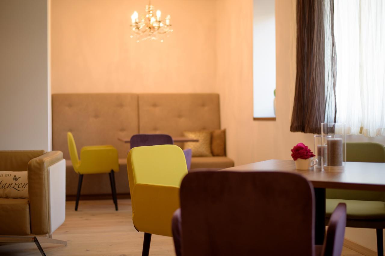 Bruehl Suites&Residence Калдаро Екстериор снимка