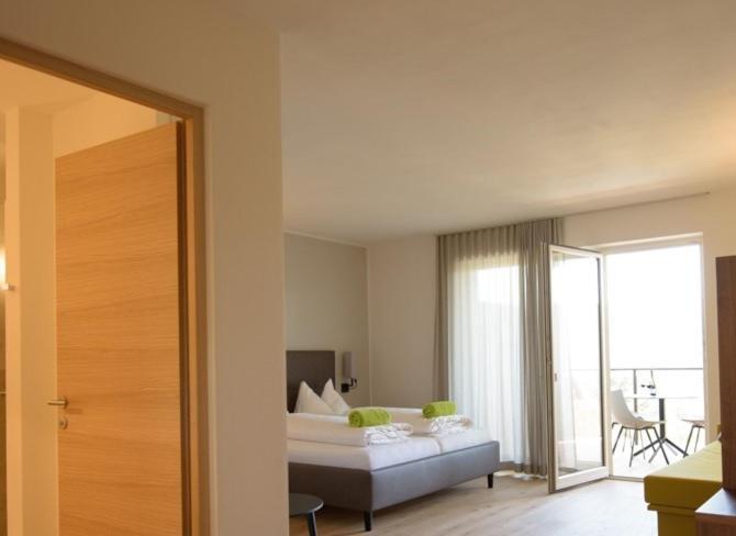 Bruehl Suites&Residence Калдаро Екстериор снимка